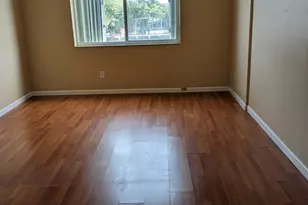 8001 N Crespi Blvd, Miami Beach, FL 33141 - Photo 17
