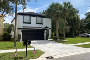 7650 Oak Grove Cir, Lake Worth, FL 33467 - Photo 3