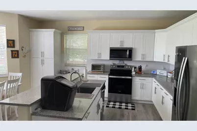 7650 Oak Grove Circle, Lake Worth, FL 33467 - Photo 17