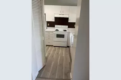 22303 Glenmoor Drive, West Palm Beach, FL 33409 - Photo 5