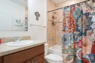 2109 SW Chestnut Ln, Port Saint Lucie, FL 34953 - Photo 5
