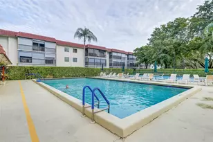 700 S Hollybrook Dr, Pembroke Pines, FL 33025 - Photo 11