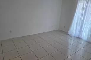 661 N University Dr, Pembroke Pines, FL 33024 - Photo 5