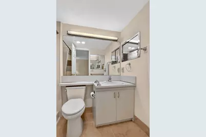 2070 Newport Q Drive, Deerfield Beach, FL 33442 - Photo 19