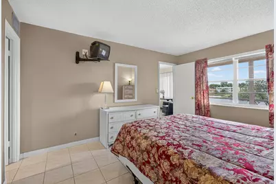355 Lake Frances Drive, West Palm Beach, FL 33411 - Photo 11