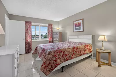 355 Lake Frances Drive, West Palm Beach, FL 33411 - Photo 9