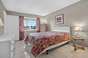355 Lake Frances Dr, West Palm Beach, FL 33411 - Photo 9