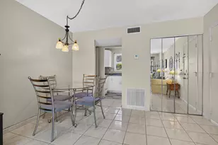 355 Lake Frances Dr, West Palm Beach, FL 33411 - Photo 7