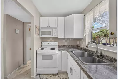 355 Lake Frances Drive, West Palm Beach, FL 33411 - Photo 19