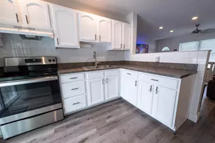 1561 NE 30th Ct, Pompano Beach, FL 33064 - Photo 9
