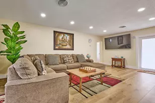19615 NW 14th Ave, Miami, FL 33169 - Photo 13