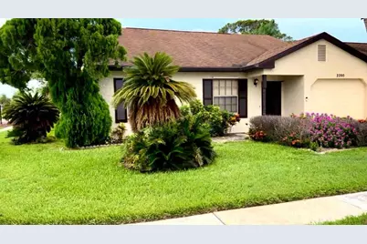 2290 SE Breckenridge Circle, Port Saint Lucie, FL 34952 - Photo 1