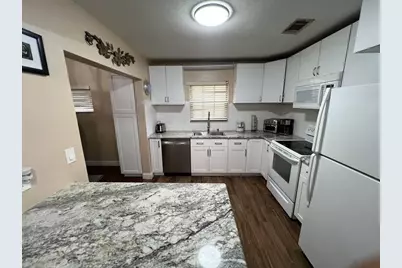 2290 SE Breckenridge Circle, Port Saint Lucie, FL 34952 - Photo 13