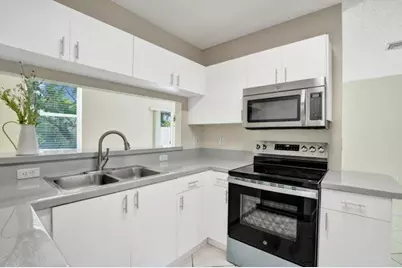 10581 NW 57th Court, Coral Springs, FL 33076 - Photo 7