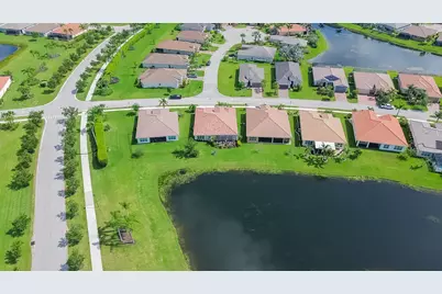 11192 SW Maple Tree Lane, Port Saint Lucie, FL 34987 - Photo 33