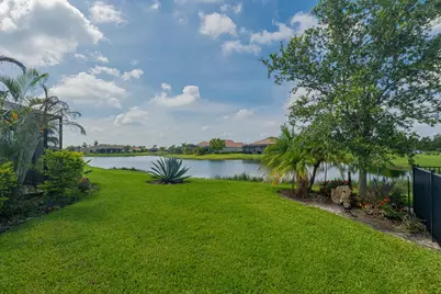 11192 SW Maple Tree Lane, Port Saint Lucie, FL 34987 - Photo 25