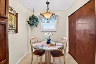 3425 Via Poinciana, Lake Worth, FL 33467 - Photo 13