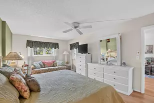 3425 Via Poinciana, Lake Worth, FL 33467 - Photo 23