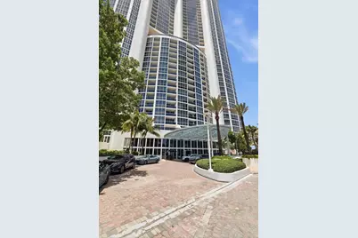 18201 Collins Avenue #PH 5109, Sunny Isles Beach, FL 33160 - Photo 67