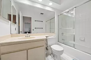 15615 SW 54th St, Miami, FL 33185 - Photo 11