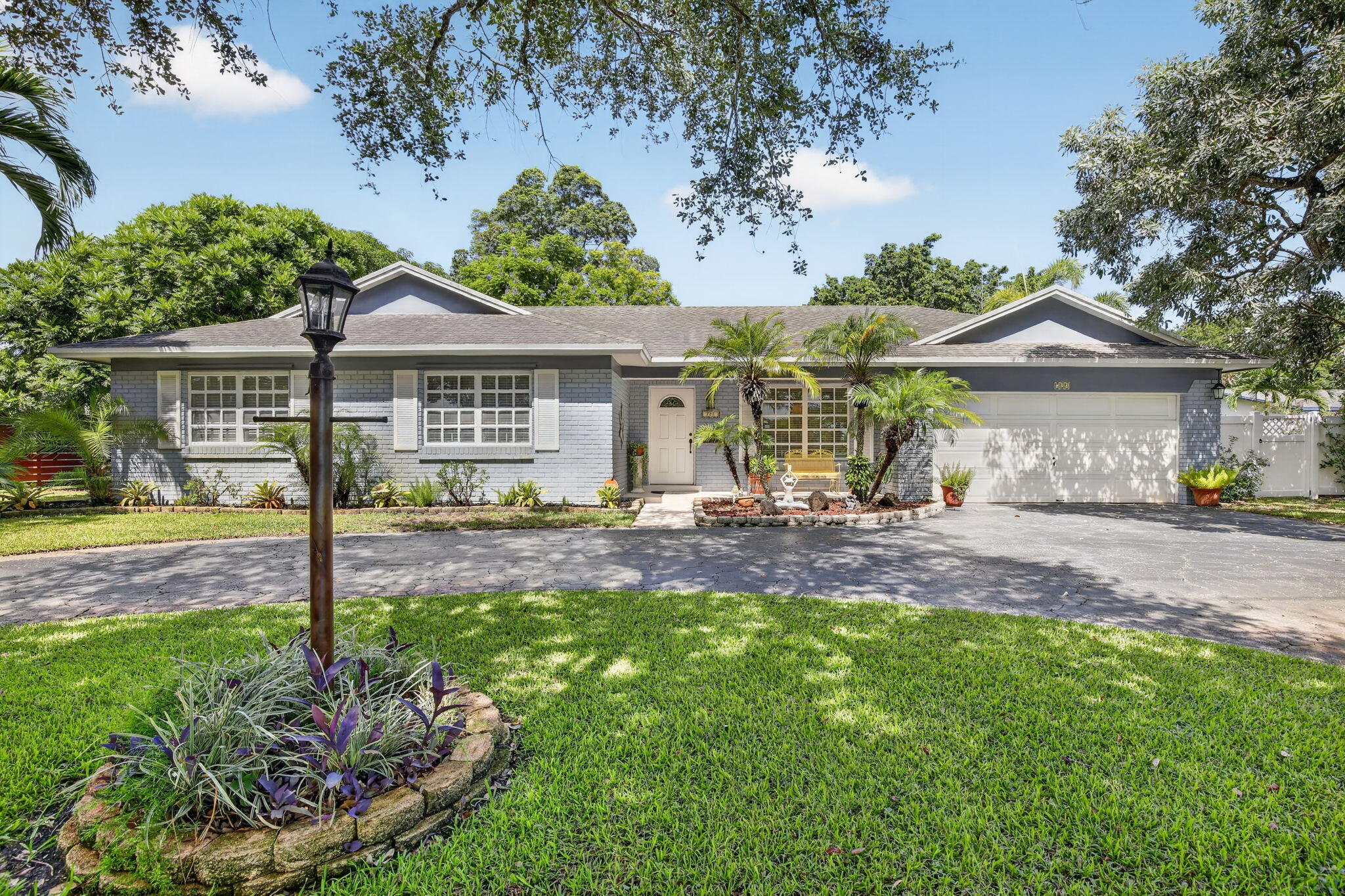 721 SW 59th Ave - 721 SW 59th Ave, Plantation, FL 33317 Luxury Property | Jose Angel Pina