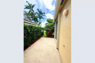 673 Conservation Drive, Weston, FL 33327 - Photo 23