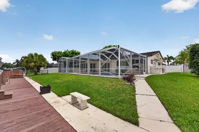 535 NE 8th Avenue, Deerfield Beach, FL 33441 - Photo 7