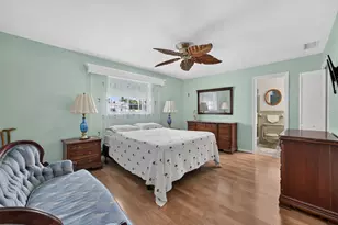 535 NE 8th Ave, Deerfield Beach, FL 33441 - Photo 23