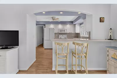 535 NE 8th Avenue, Deerfield Beach, FL 33441 - Photo 17