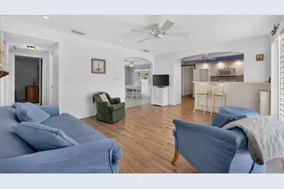 535 NE 8th Avenue, Deerfield Beach, FL 33441 - Photo 15