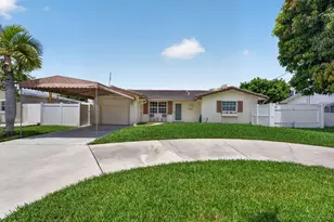 535 NE 8th Ave, Deerfield Beach, FL 33441 - Photo 1
