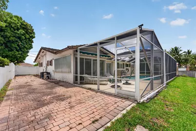 535 NE 8th Avenue, Deerfield Beach, FL 33441 - Photo 47