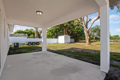5060 SE Ebbtide Avenue, Stuart, FL 34997 - Photo 15