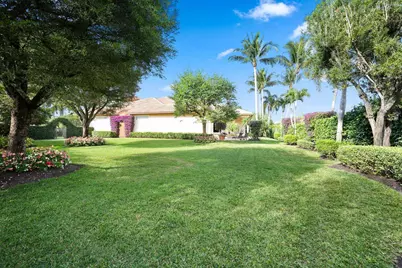 3678 Touch Of Class Court, Wellington, FL 33414 - Photo 11