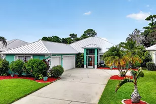 482 NW Sunflower Pl, Jensen Beach, FL 34957 - Photo 1