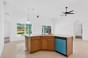 482 NW Sunflower Pl, Jensen Beach, FL 34957 - Photo 23
