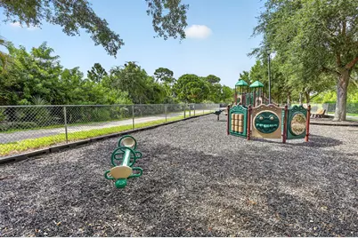 482 NW Sunflower Place, Jensen Beach, FL 34957 - Photo 57