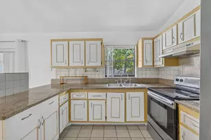 7513 SW 7th St, North Lauderdale, FL 33068 - Photo 11