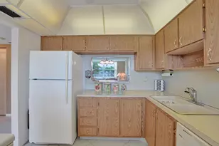 6850 Royal Palm Blvd, Margate, FL 33063 - Photo 5