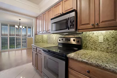 800 Jeffery Street #409, Boca Raton, FL 33487 - Photo 3