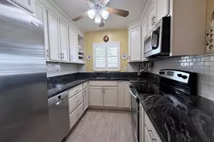 100 Pine Point Dr, Boynton Beach, FL 33435 - Photo 7