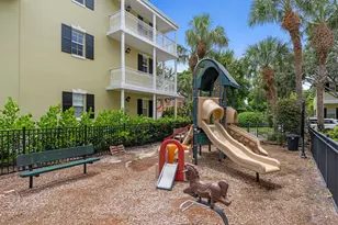 1057 E Heritage Club Cir, Delray Beach, FL 33483 - Photo 29