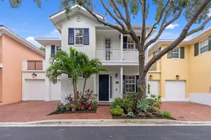 1057 E Heritage Club Cir, Delray Beach, FL 33483 - Photo 25