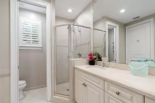 1057 E Heritage Club Cir, Delray Beach, FL 33483 - Photo 13