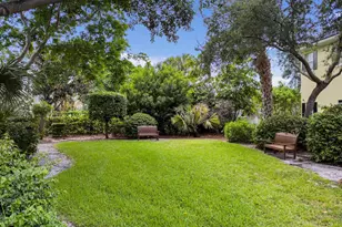 1057 E Heritage Club Cir, Delray Beach, FL 33483 - Photo 29
