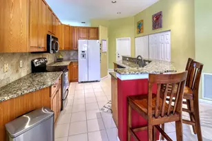 10303 NW 54th Pl, Coral Springs, FL 33076 - Photo 5