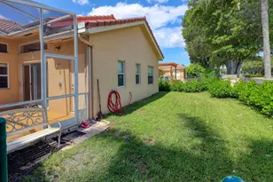 10303 NW 54th Pl, Coral Springs, FL 33076 - Photo 23
