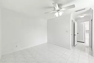 126 West Ct, Royal Palm Beach, FL 33411 - Photo 23
