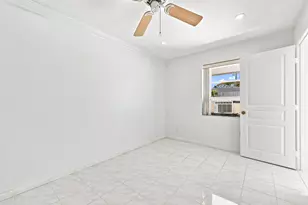 126 West Ct, Royal Palm Beach, FL 33411 - Photo 29