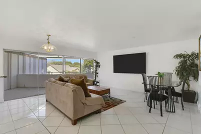 7 Greenway Village N #202, Royal Palm Beach, FL 33411 - Photo 11